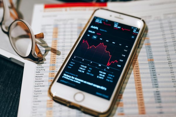 Comment choisir le bon processeur pour une utilisation en montage vidéo professionnel?